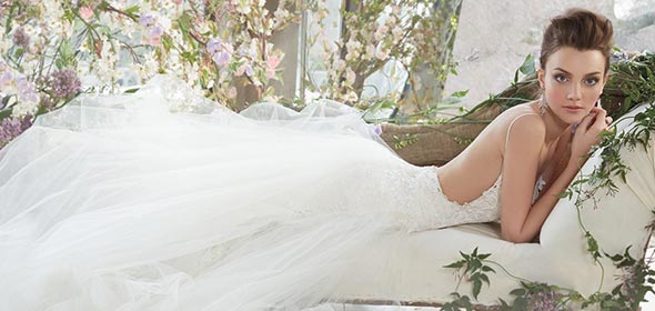 ウェディングドレス