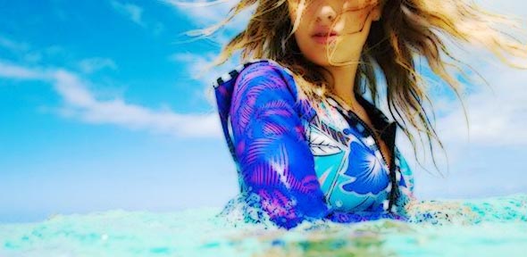 ラッシュガード女性