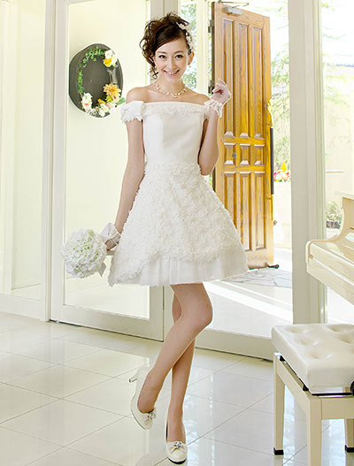 ウエディングドレスミニ