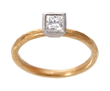 マルコムベッツ婚約指輪1