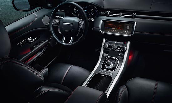 イヴォーク室内