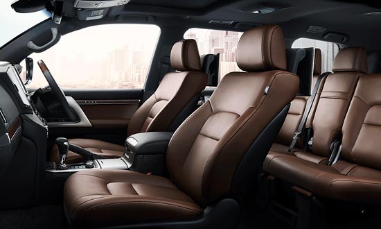 ランドクルーザー室内