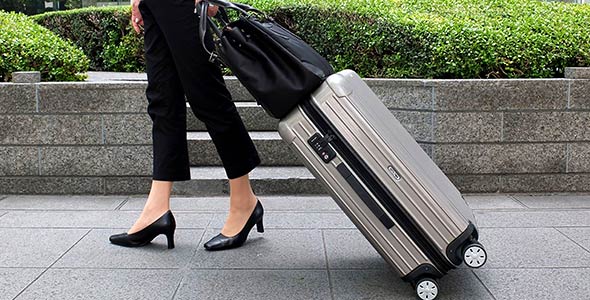 女性ビジネスキャリーバッグ