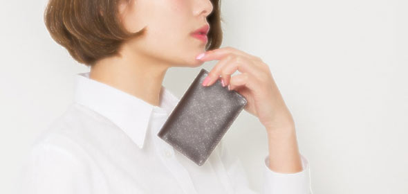 30代名刺入れブランド