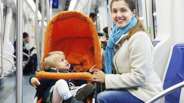 電車ベビーカー