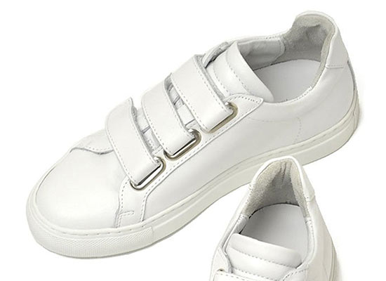 ナショナルスタンダード通勤スニーカー