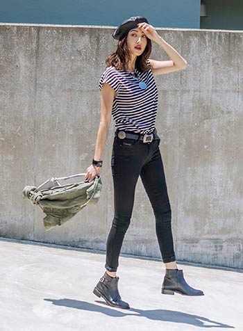 黒×白のボーダーコーデ5