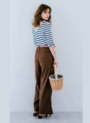 紺×白のボーダーコーデ7