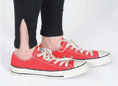 スニーカー レギンス