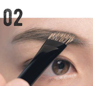 マニッシュ眉 メイク2