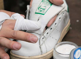 レザースニーカー 手入れ4