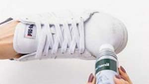 白レザースニーカー 手入れ