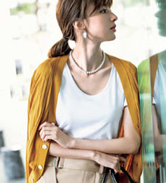 Tシャツ×カーディガン