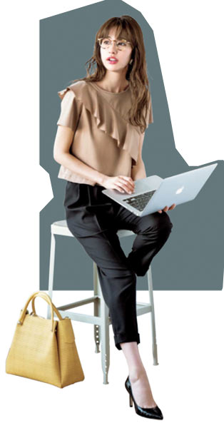 オフィスＴシャツコーデ