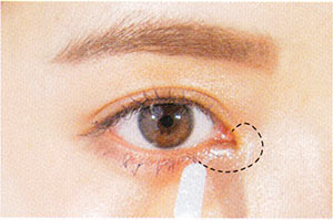 キラキラ メイク方法5