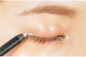 キラキラ メイク方法6