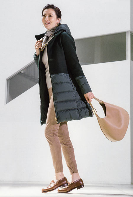 ハイブリッド ダウンコート ヘルノ