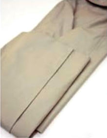 トレンチコート 畳み方3