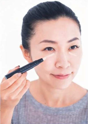 大人 くまを隠す