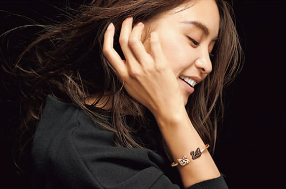 ファセット スワン