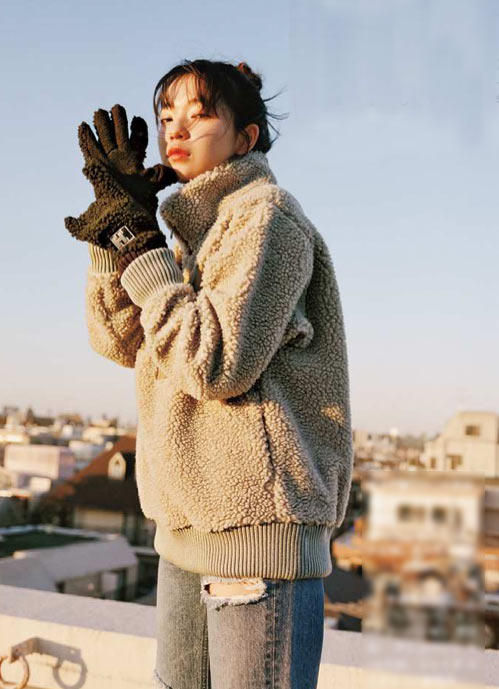 ヘリーハンセン コーデ