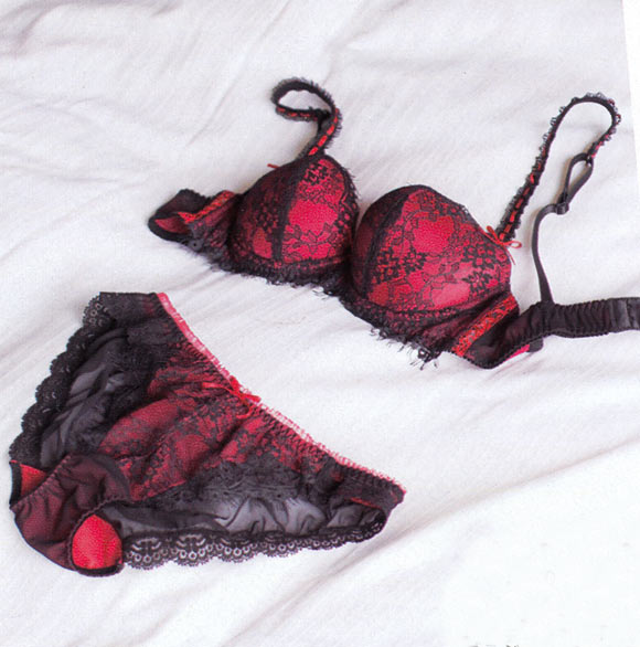 チェスニー ビューティ 下着