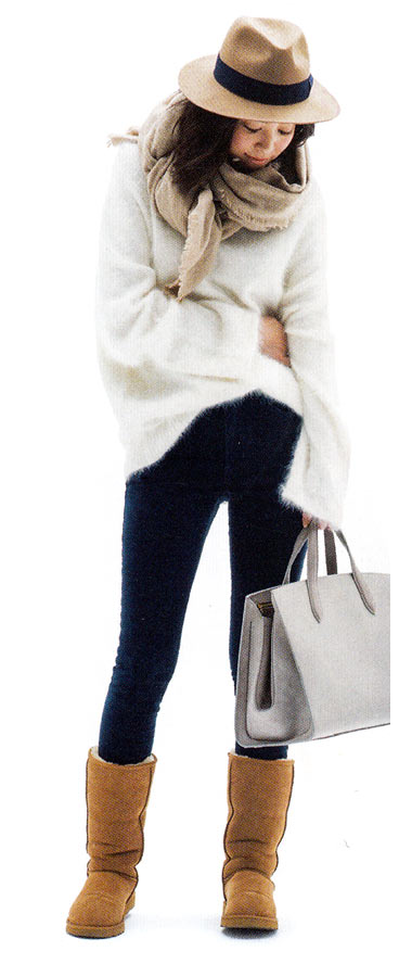 ベージュ ムートンブーツ コーデ