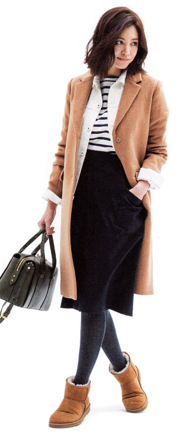 ベージュ ムートンブーツ 着こなし