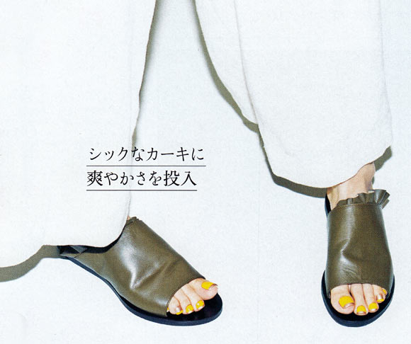 フラットサンダル ペディキュア2