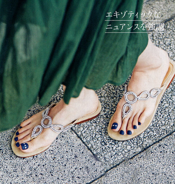 ビジューサンダル マットペディキュア