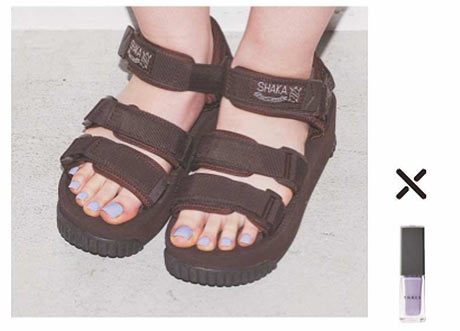 ブラウンスポーツサンダル ペディキュア