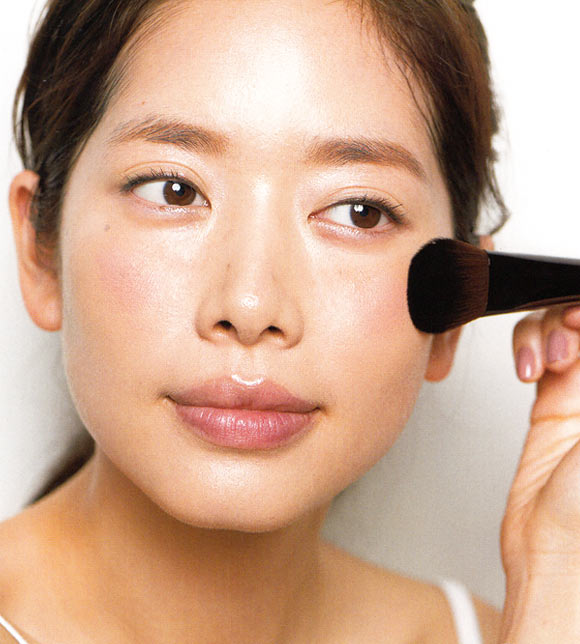 40代 チークの塗り方